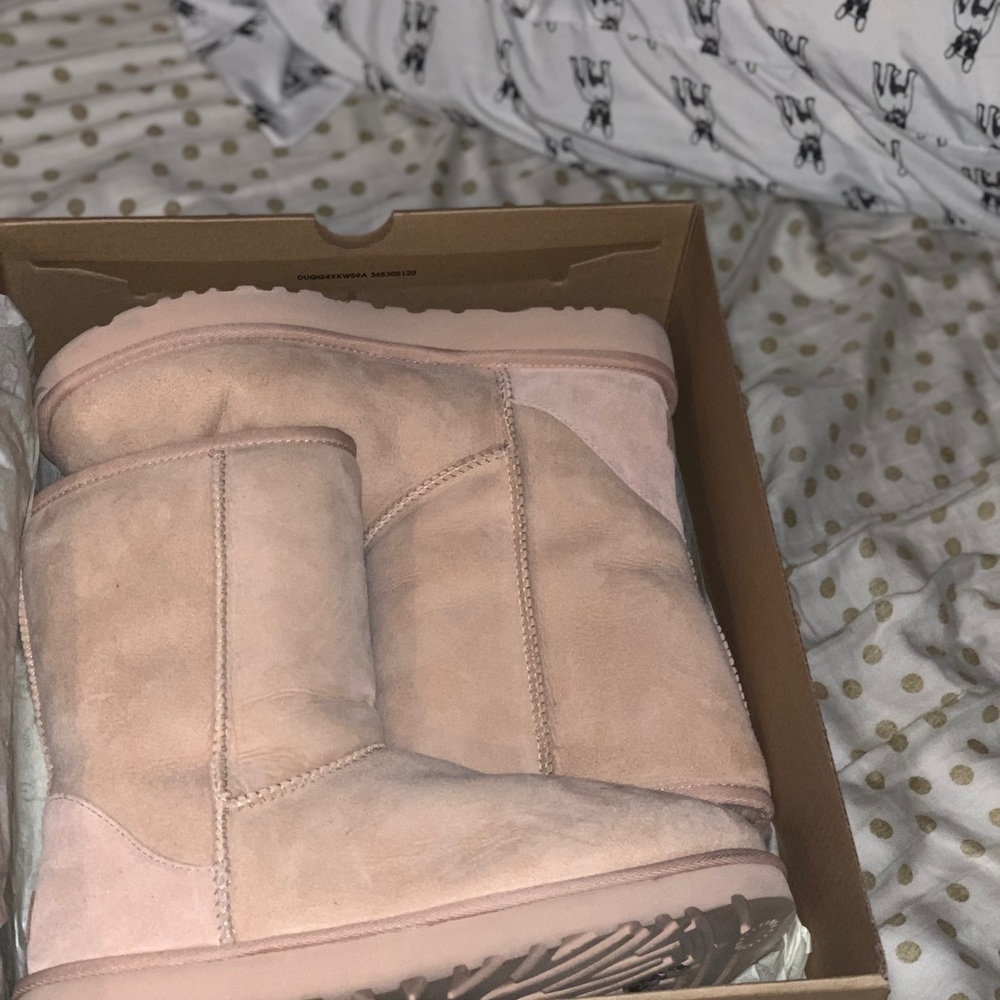 Ugg Australia *exclusive color*